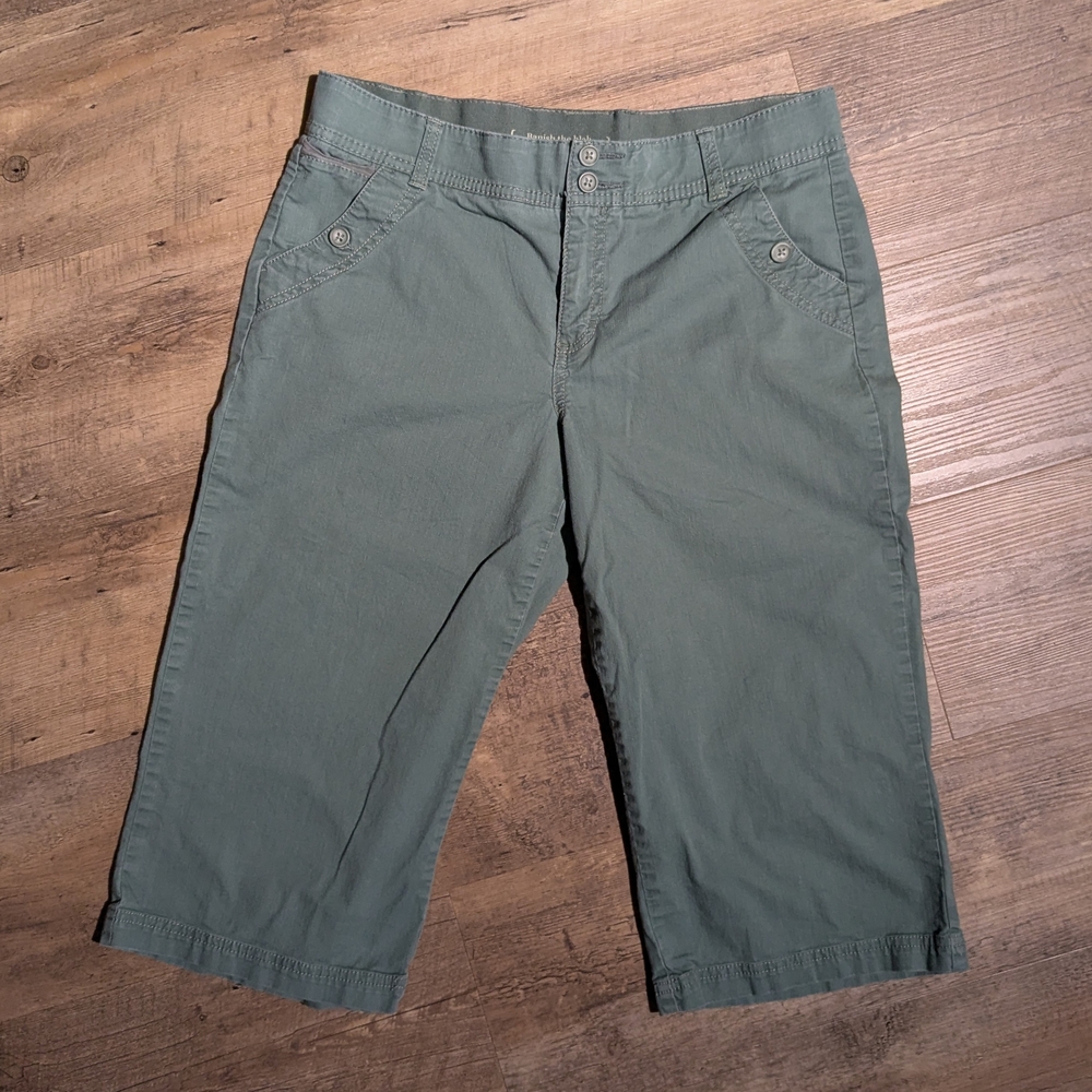 Dockers Sage Green Capri Pants